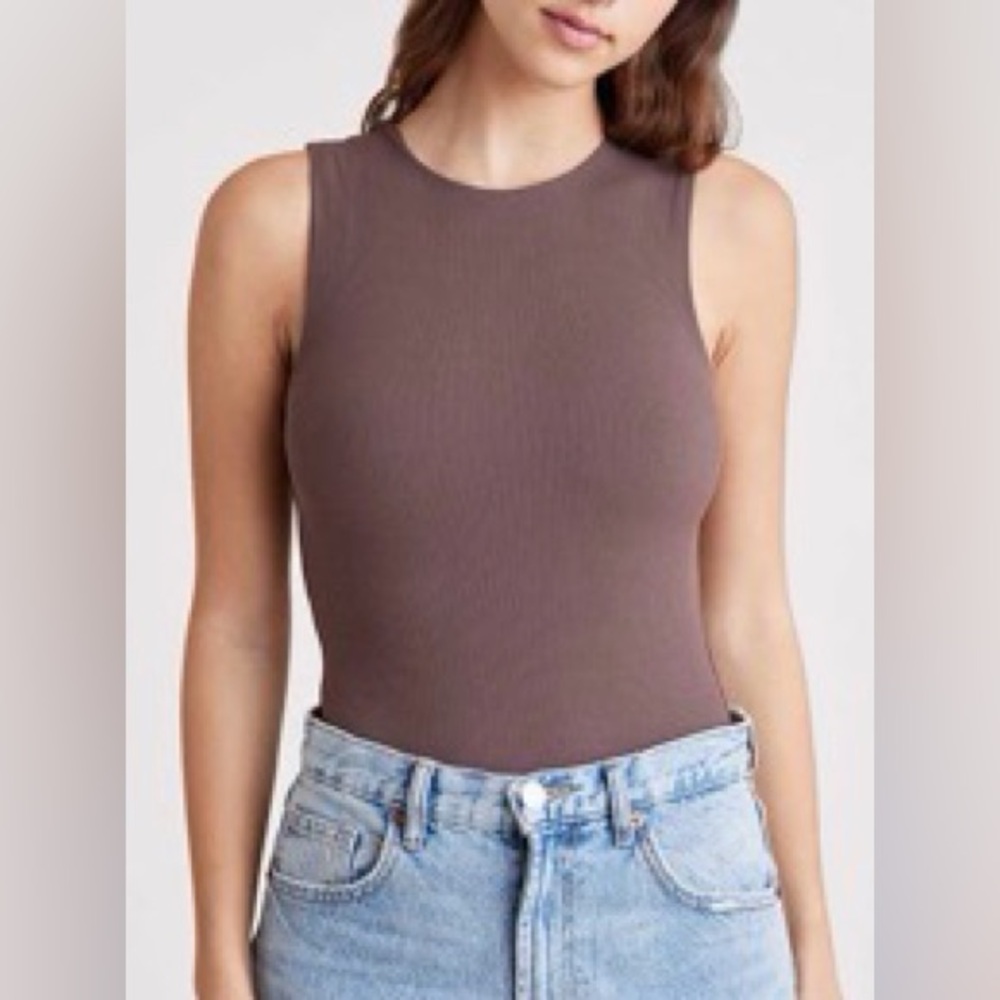nuuds Ribbed Sleeveless Body Suit - coffee. Size Medium